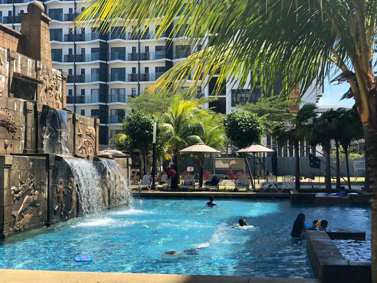 Swiss Garden Pool Sea View Luxury & Family Kuantan